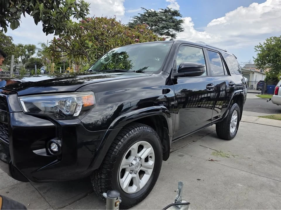 2017 Toyota 4Runner 5th Gen - Image 8 of 17