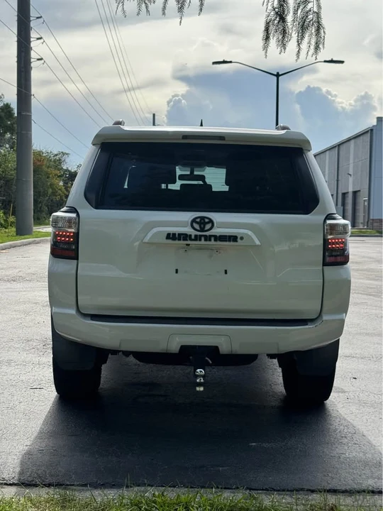 2017 Toyota 4Runner 5th Gen - Image 6 of 15