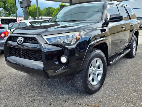 2017 Toyota 4Runner SR5 Sport Utility 4D