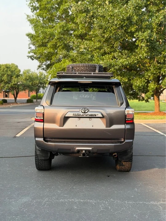 2017 Toyota 4Runner 5th Gen - Image 6 of 19