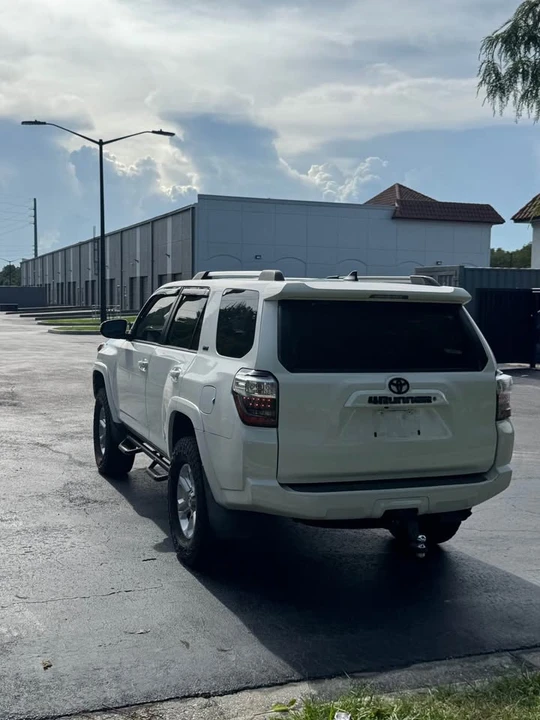 2017 Toyota 4Runner 5th Gen - Image 4 of 15