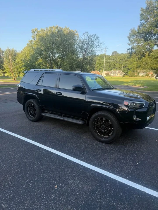 2017 Toyota 4Runner 5th Gen - Image 2 of 9