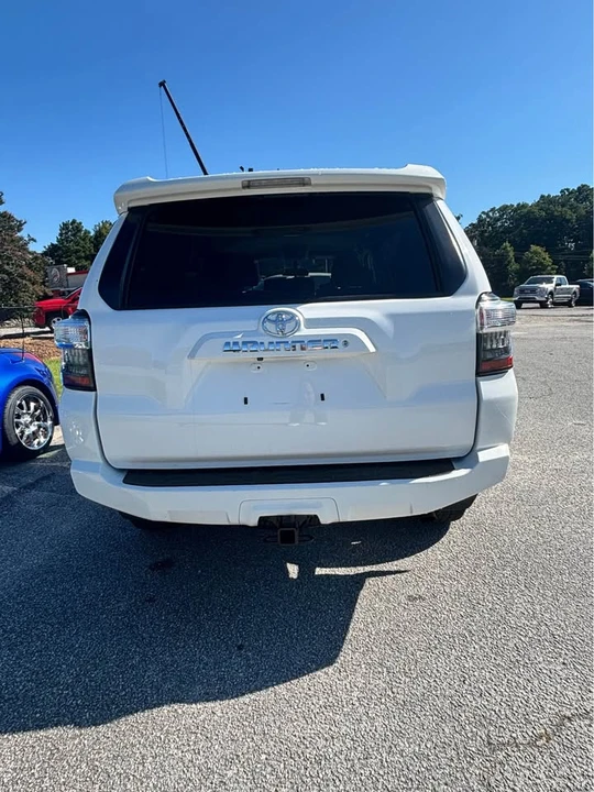 2017 Toyota 4Runner 5th Gen - Image 5 of 14