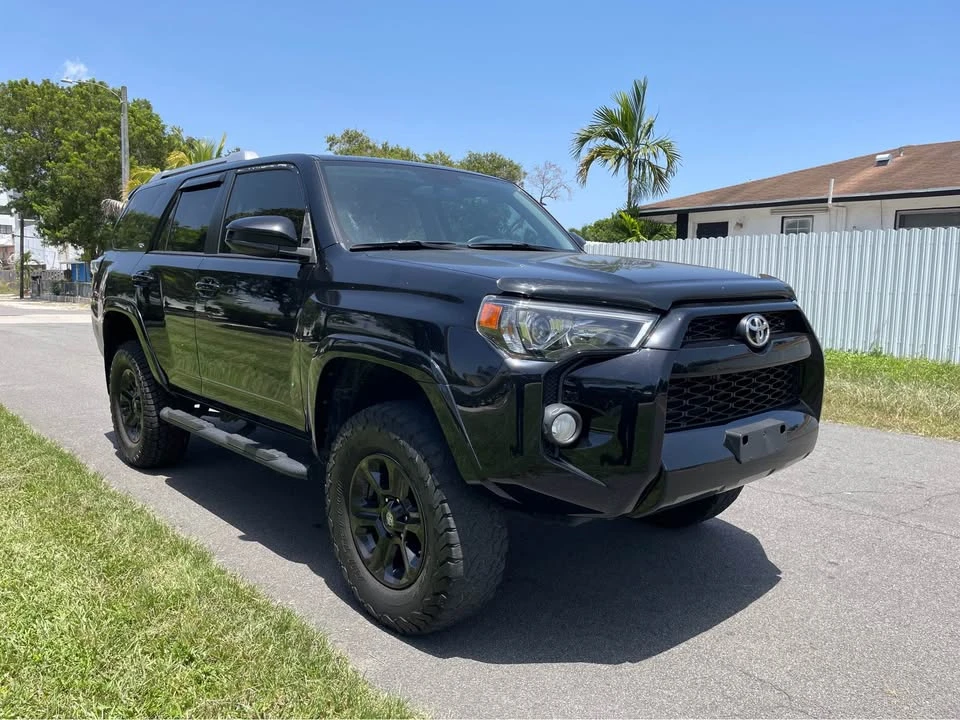 2017 Toyota 4Runner 5th Gen - Image 4 of 11
