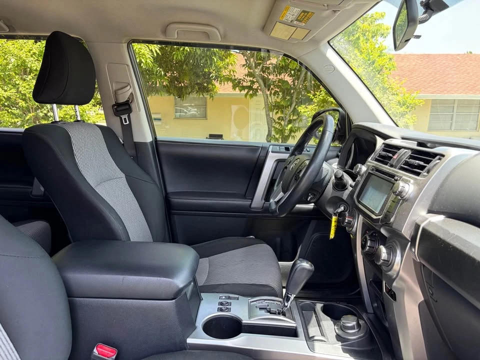2017 Toyota 4Runner 5th Gen - Image 5 of 11