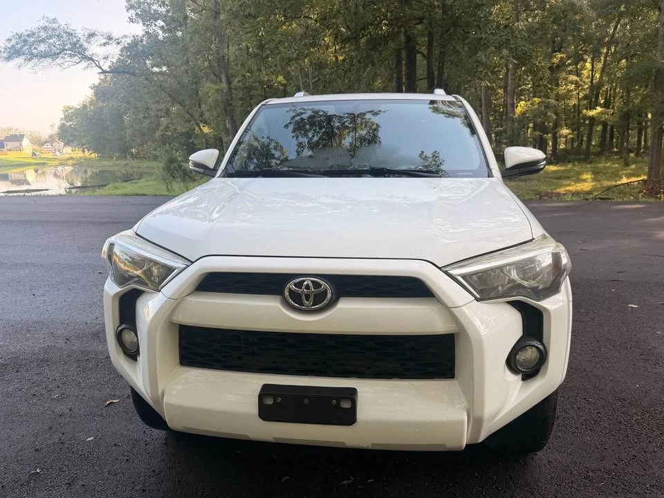 2017 Toyota 4Runner 5th Gen - Image 6 of 19