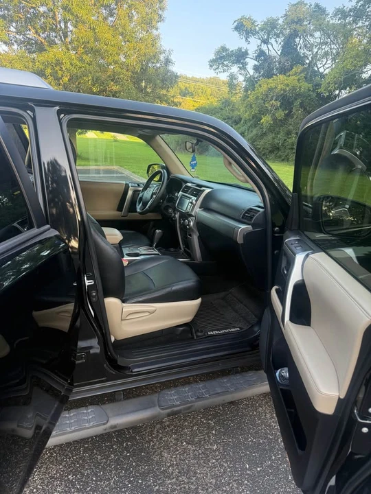 2017 Toyota 4Runner 5th Gen - Image 6 of 9
