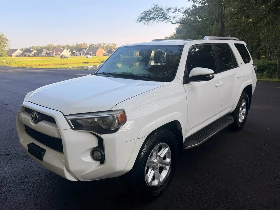 2017 Toyota 4Runner 5th Gen - Image 5 of 19