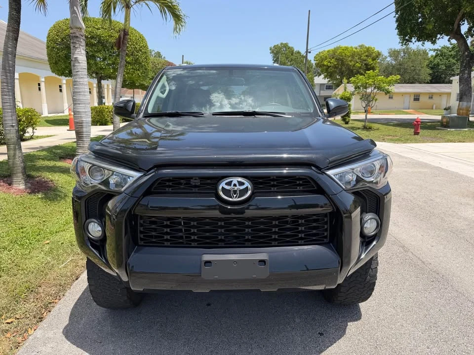 2017 Toyota 4Runner 5th Gen - Image 5 of 14