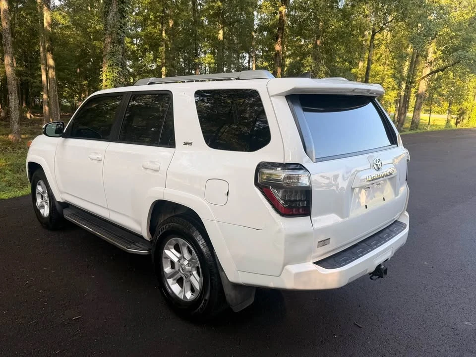 2017 Toyota 4Runner 5th Gen - Image 4 of 19