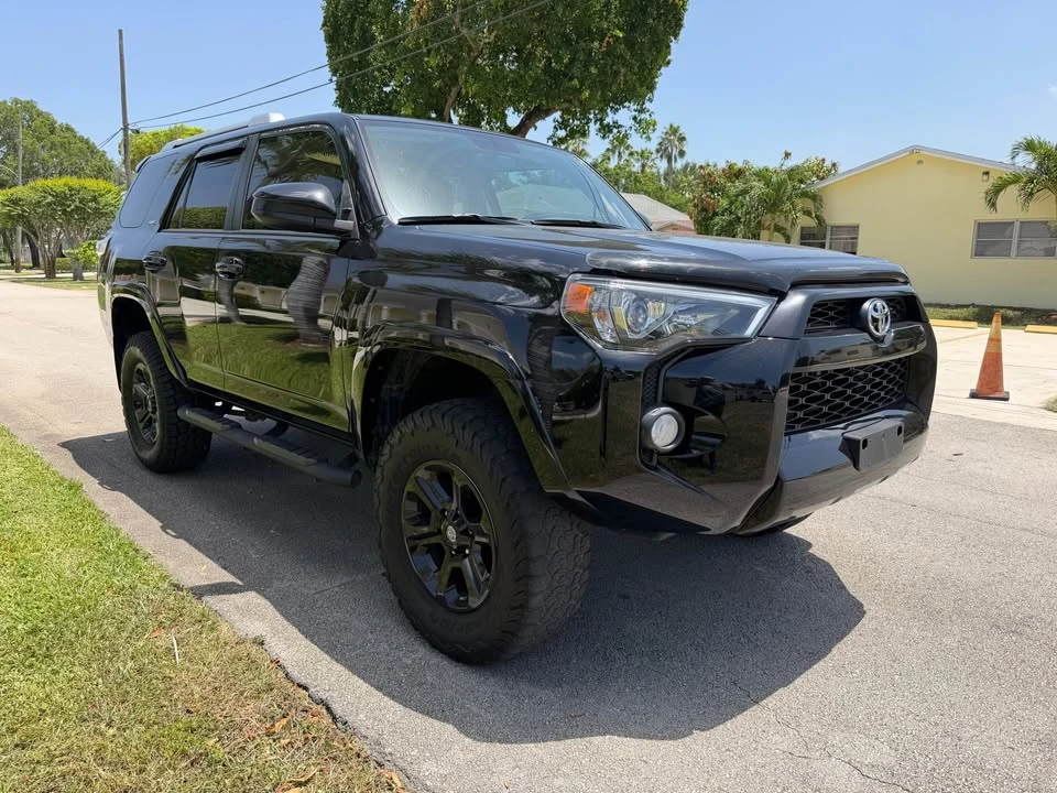 2017 Toyota 4Runner 5th Gen - Image 4 of 14