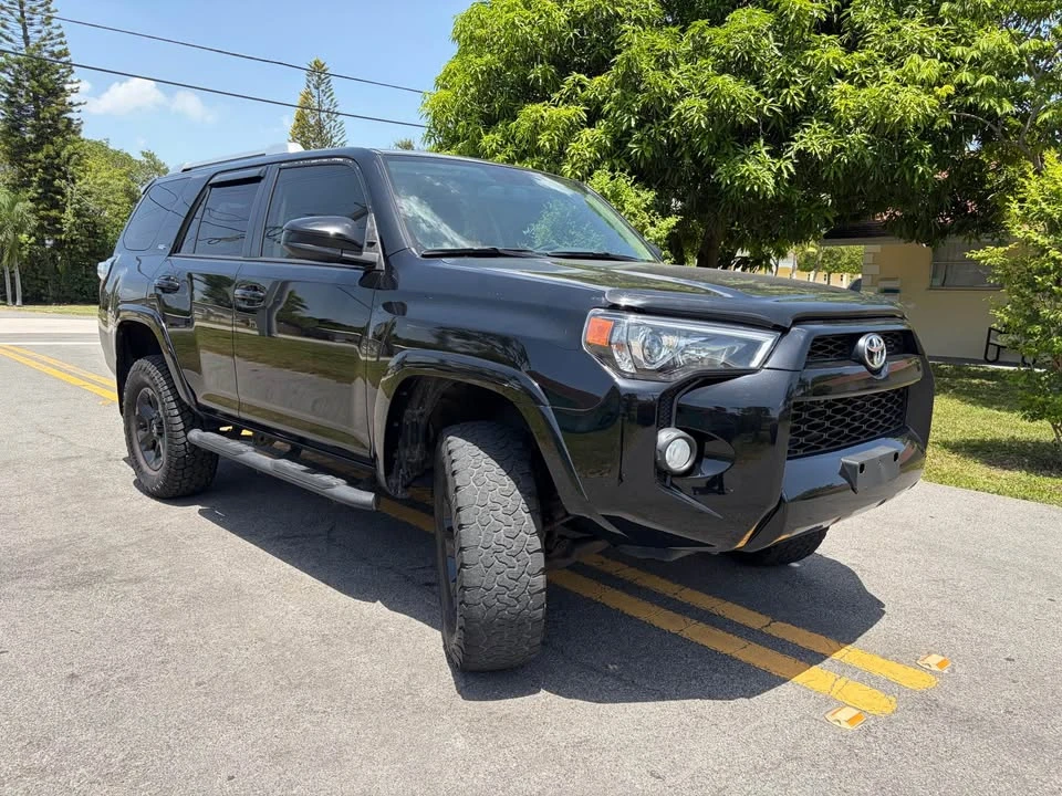 2017 Toyota 4Runner 5th Gen - Image 4 of 11