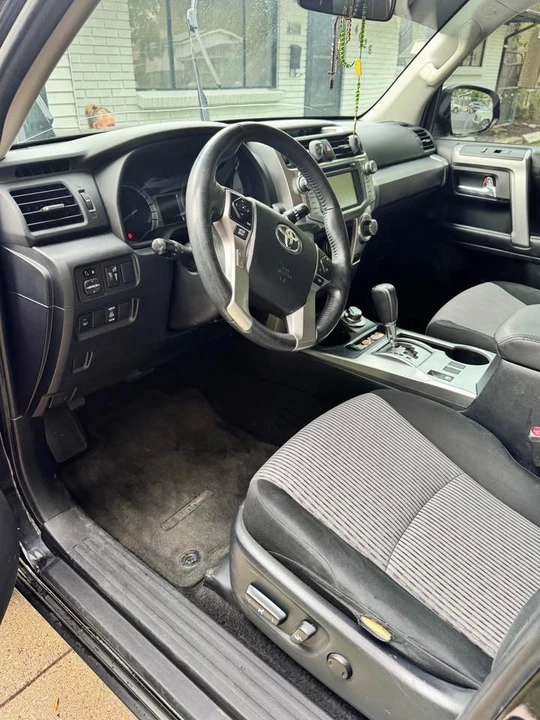 2017 Toyota 4Runner 5th Gen - Image 6 of 8
