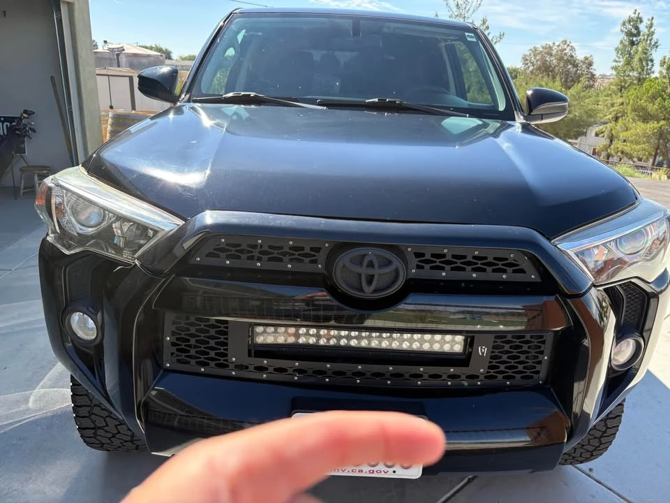 2017 Toyota 4Runner 5th Gen - Image 2 of 10