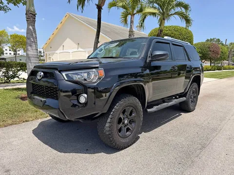 2017 Toyota 4Runner SR5 Sport Utility 4D