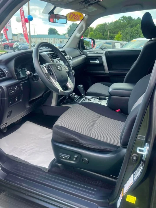 2017 Toyota 4Runner 5th Gen - Image 2 of 3