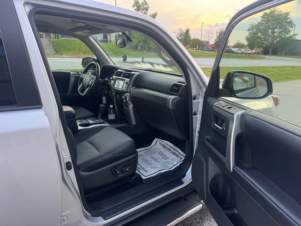 2017 Toyota 4Runner 5th Gen - Image 13 of 20