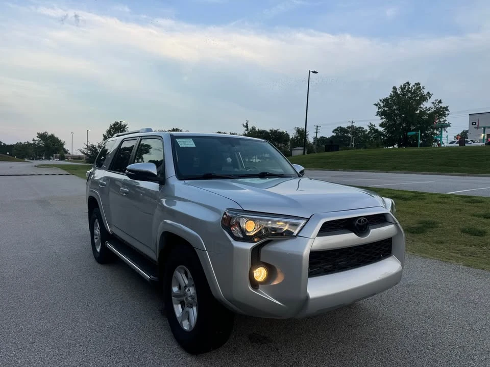 2017 Toyota 4Runner 5th Gen - Image 2 of 20