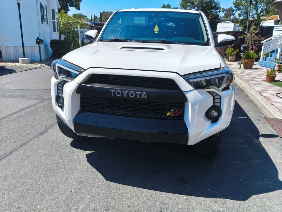 2017 Toyota 4Runner 5th Gen - Image 3 of 11