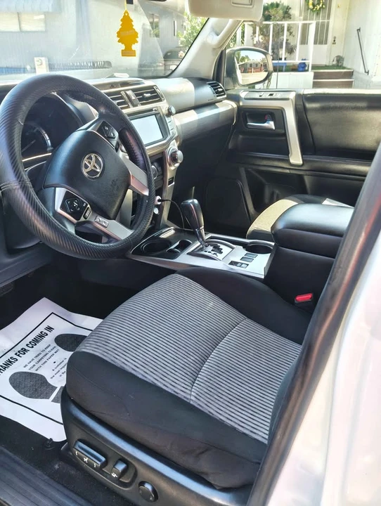 2017 Toyota 4Runner 5th Gen - Image 6 of 11
