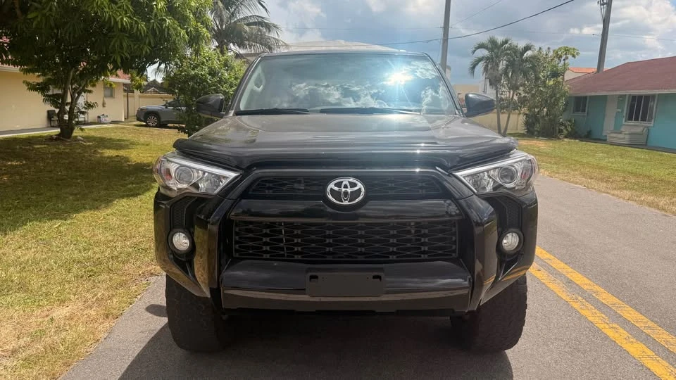 2017 Toyota 4Runner 5th Gen - Image 2 of 10