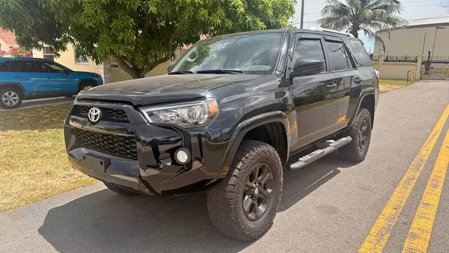 2017 Toyota 4Runner SR5 Sport Utility 4D