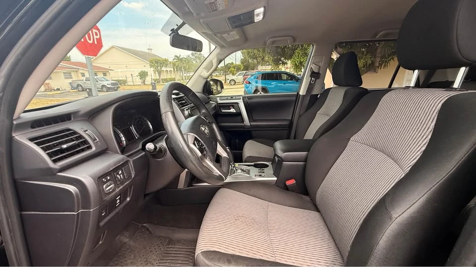 2017 Toyota 4Runner 5th Gen - Image 9 of 10