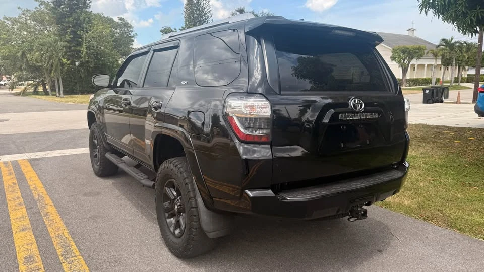 2017 Toyota 4Runner 5th Gen - Image 6 of 10