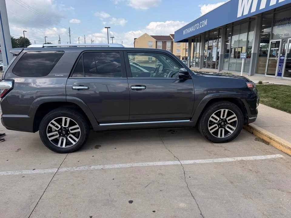 2017 Toyota 4Runner 5th Gen - Image 7 of 19
