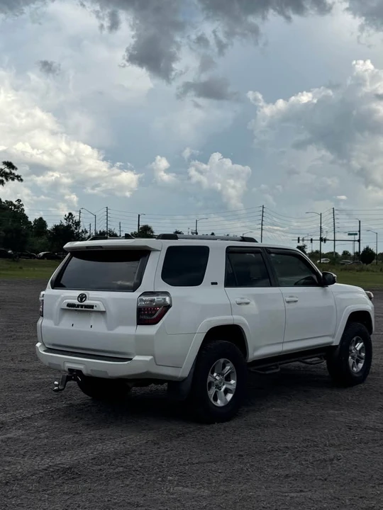 2017 Toyota 4Runner 5th Gen - Image 7 of 11