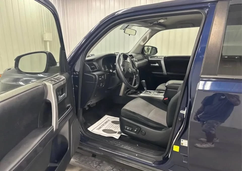 2017 Toyota 4Runner 5th Gen - Image 4 of 9