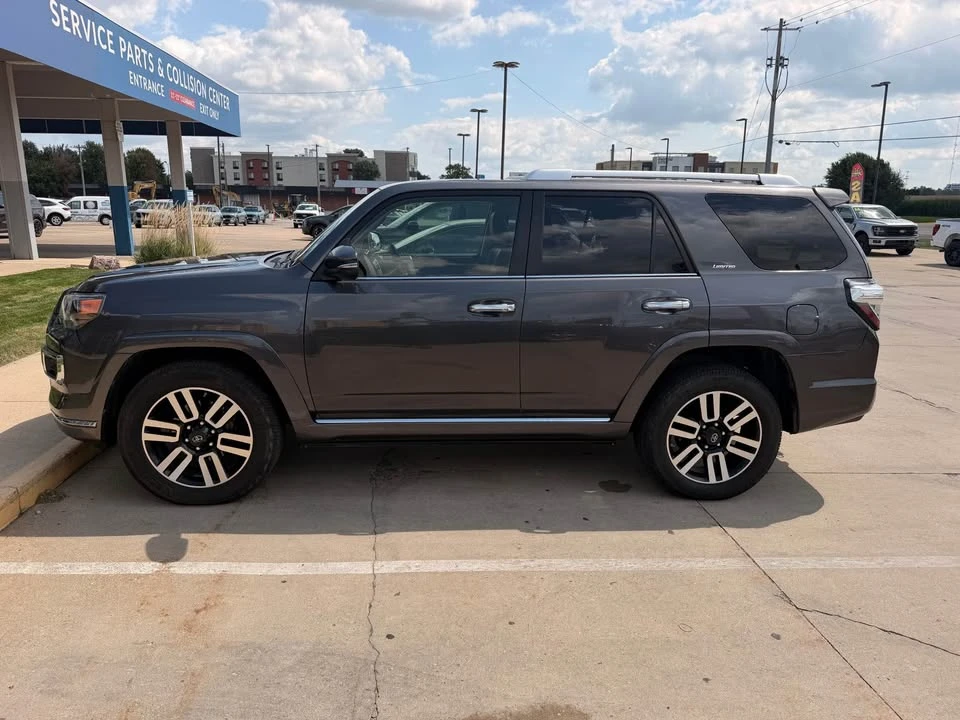 2017 Toyota 4Runner 5th Gen - Image 2 of 19