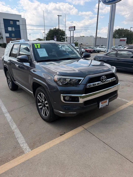 2017 Toyota 4Runner 5th Gen - Image 8 of 19