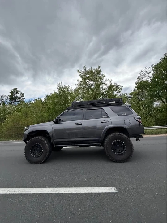 2017 Toyota 4Runner 5th Gen - Image 2 of 4