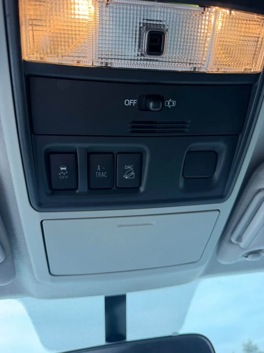 2017 Toyota 4Runner 5th Gen - Image 16 of 18