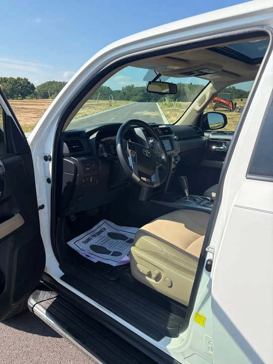 2017 Toyota 4Runner 5th Gen - Image 7 of 10