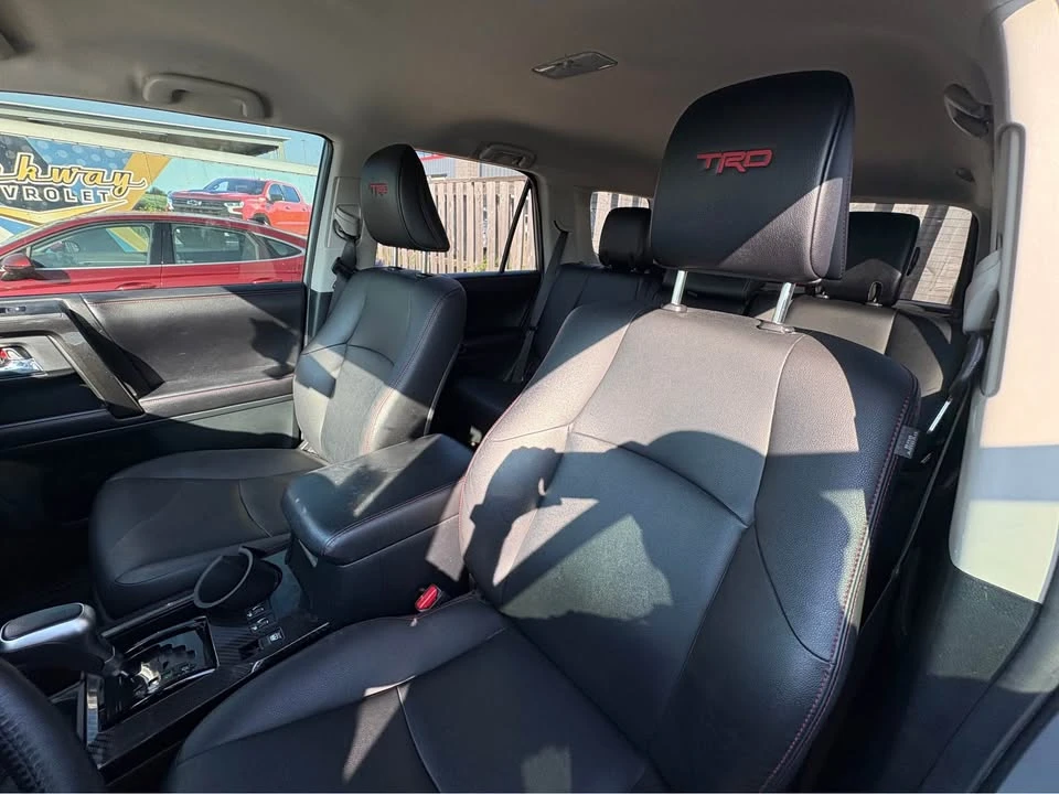2017 Toyota 4Runner 5th Gen - Image 8 of 12
