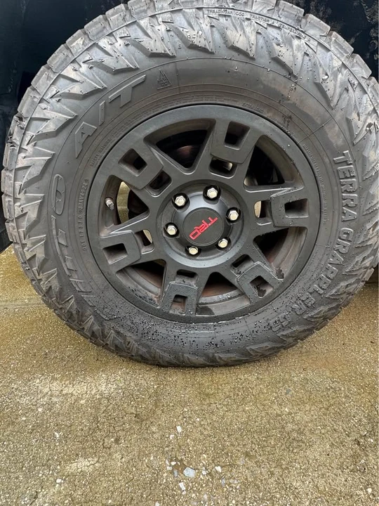 2017 Toyota 4Runner 5th Gen - Image 4 of 7