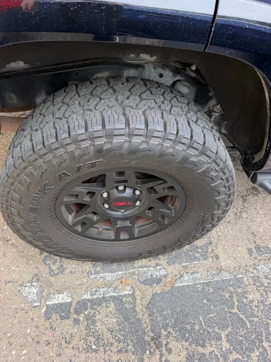 2017 Toyota 4Runner 5th Gen - Image 6 of 18