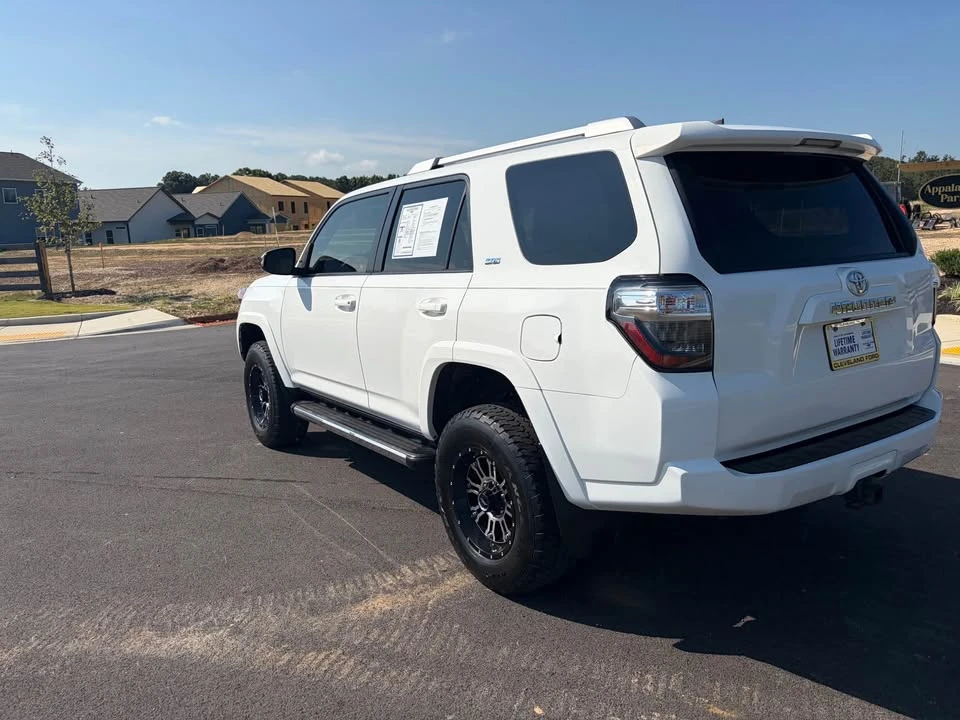 2017 Toyota 4Runner 5th Gen - Image 3 of 10