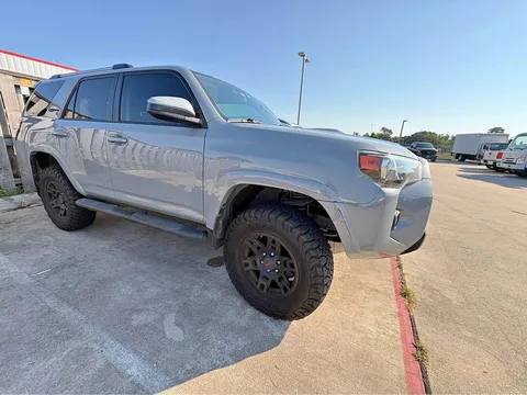 2017 Toyota 4Runner SR5 Sport Utility 4D