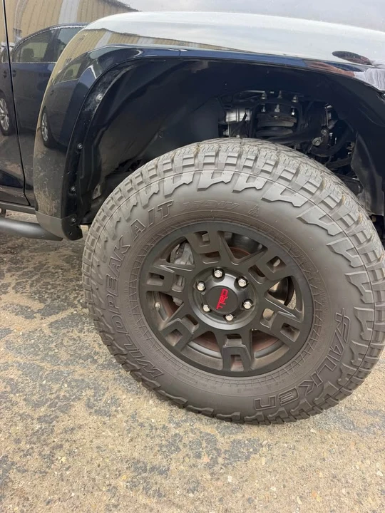 2017 Toyota 4Runner 5th Gen - Image 4 of 18