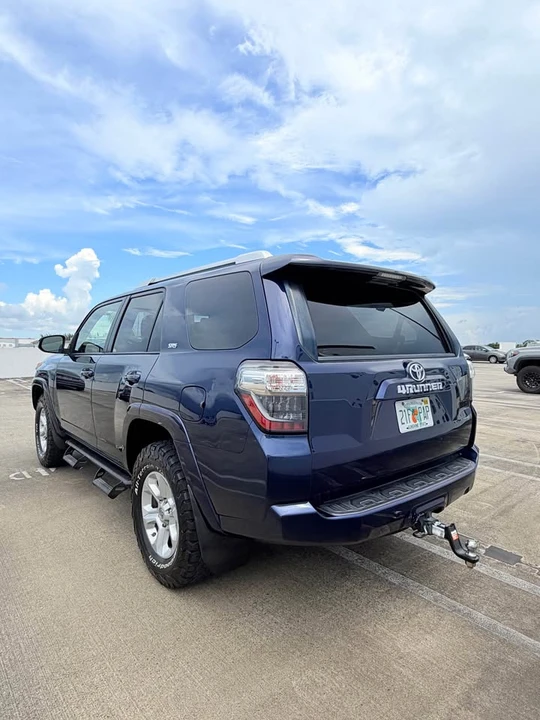 2017 Toyota 4Runner 5th Gen - Image 7 of 17