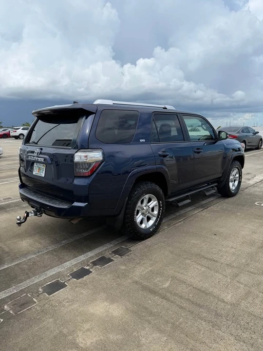 2017 Toyota 4Runner 5th Gen - Image 9 of 17