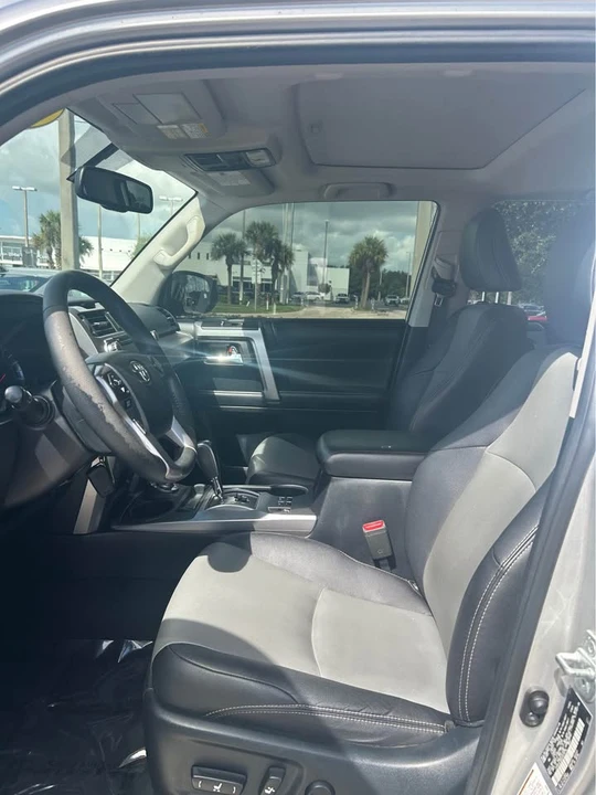 2017 Toyota 4Runner 5th Gen - Image 6 of 11