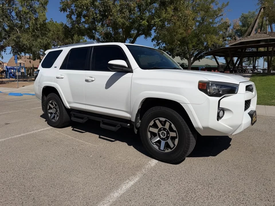 2017 Toyota 4Runner 5th Gen - Image 6 of 15