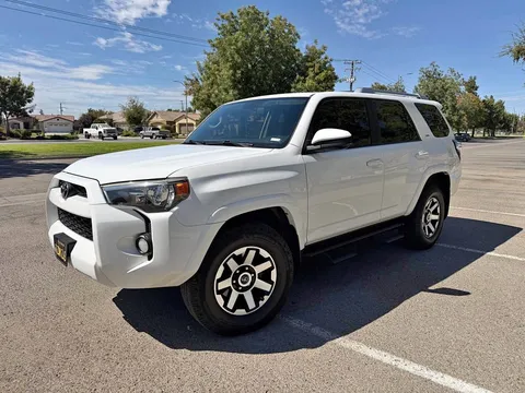 2017 Toyota 4Runner SR5 Sport Utility 4D