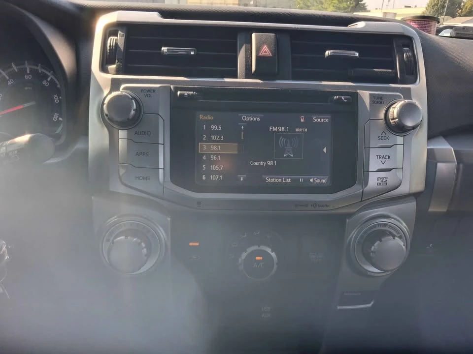 2017 Toyota 4Runner 5th Gen - Image 8 of 10