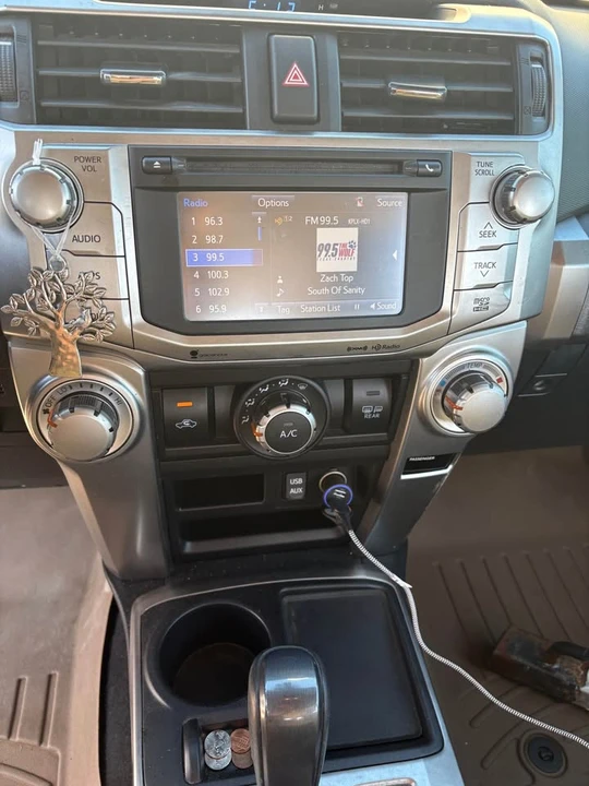 2017 Toyota 4Runner 5th Gen - Image 7 of 9