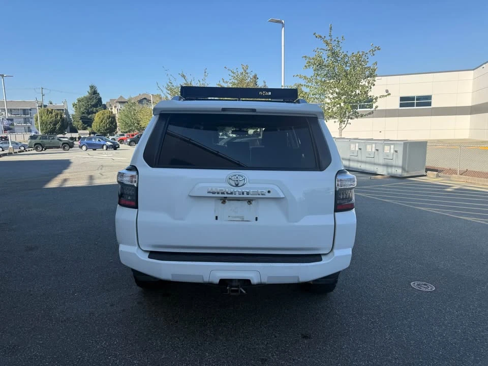 2017 Toyota 4Runner 5th Gen - Image 6 of 9
